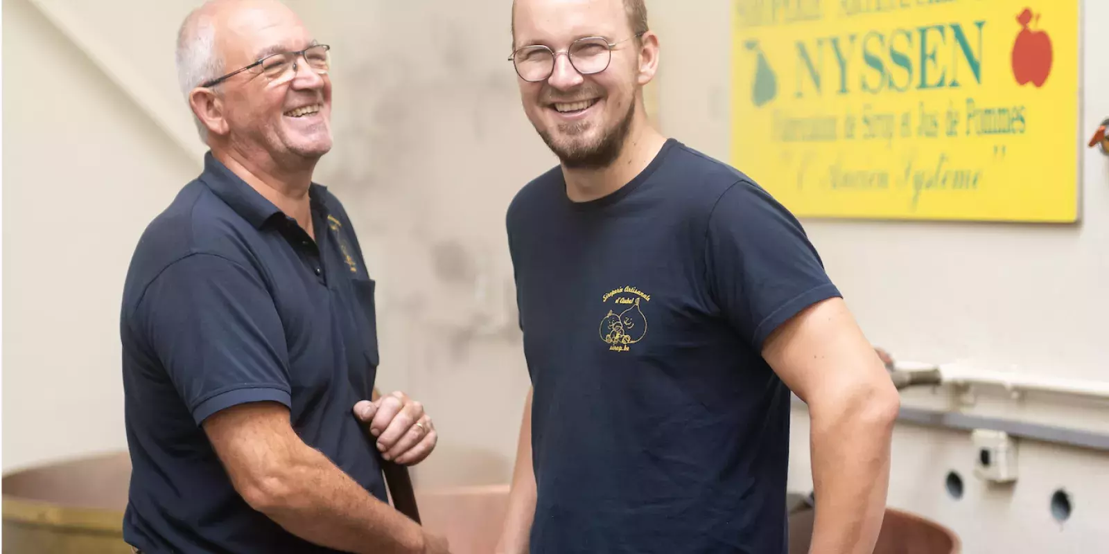 Antoine et Claudy dans la siroperie